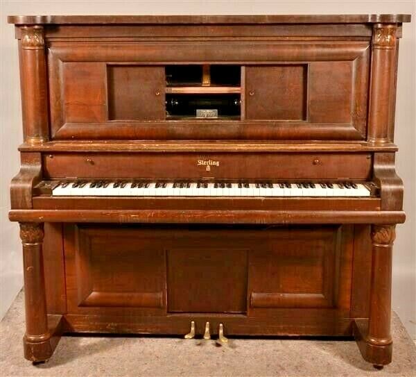 Antique Sterling Player Piano. Beautiful Columns And Detail. Amazing.