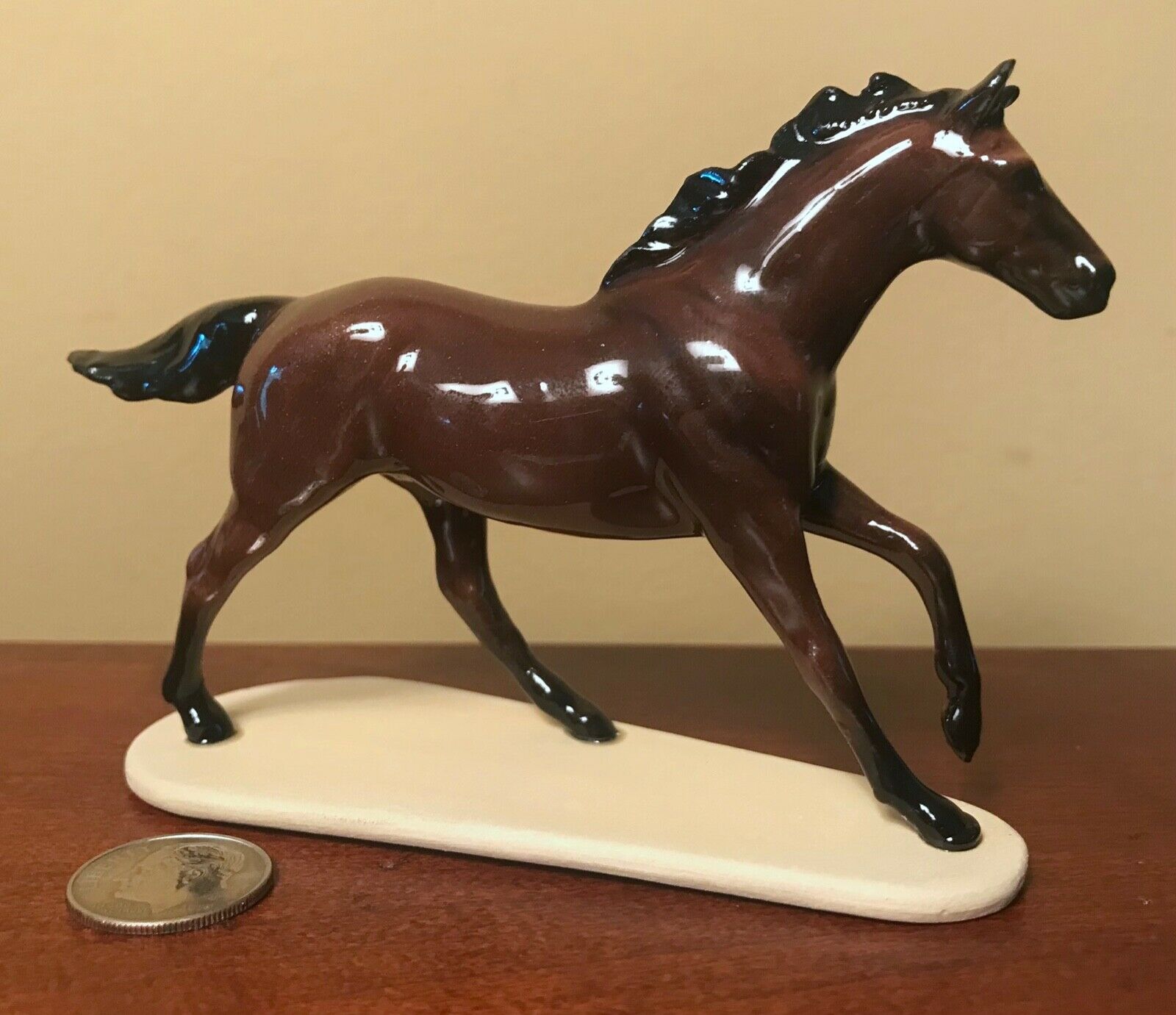 Hagen-renaker Mini #4005 (#010) Seabiscuit - Ceramic Thoroughbred Horse Figurine